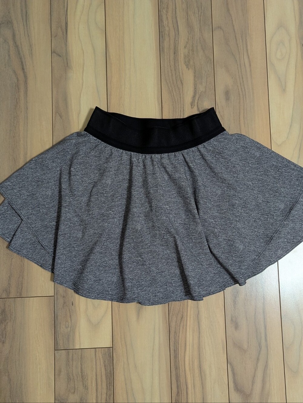 EUC! Lululemon Court Rival Skirt In Multi Black Heather Lux Size 4